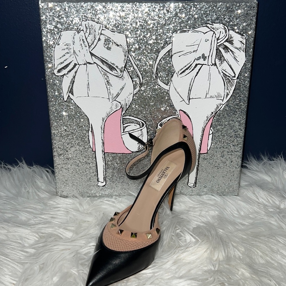 ❤️❤️VALENTINO Rockstud Sock Ankle Strap Pump Heel Nude Black❤️❤️ - Picture 3 of 6